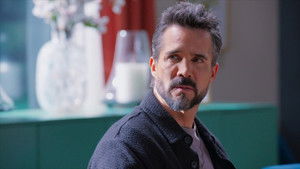 Poster for Intenciones ocultas