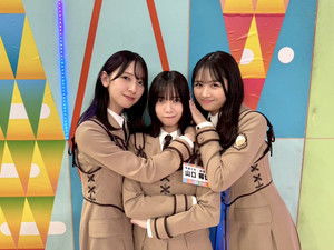 Poster for 14th Single "Love yourself!" Hit Campaign!