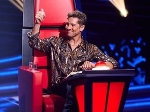 Poster for Episode 5 Poster for Episode 5