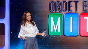 Poster for Episode 4 Poster for Episode 4