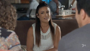 Poster for Episode 8424 Poster for Episode 8424