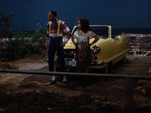 Poster for Paradise Bluff