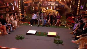 Poster for Una robusta placa de nominados Poster for Una robusta placa de nominados