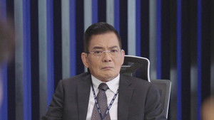 Poster for Episode 7