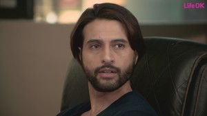 Poster for Vikram Humiliates Banita's Cousin Poster for Vikram Humiliates Banita's Cousin