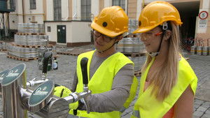 Poster for The Claws Are Out