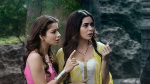 Poster for Drishti, Divya Find the Cave