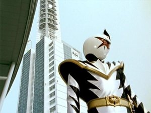 Poster for White Thunder (1)