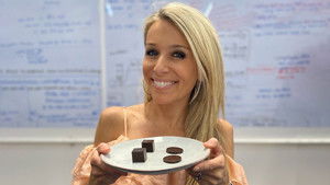 Poster for Chocolate, dating and dreaming