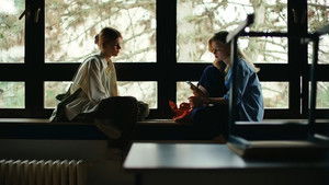 Poster for Nora, relax Poster for Nora, relax