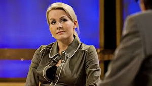 Poster for Episode 7