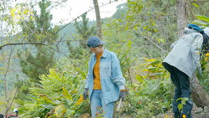 Poster for Episode 8