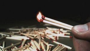 Poster for Nice People Die in Bed