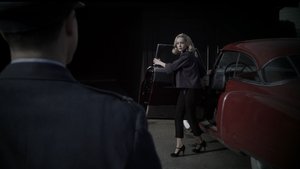 Poster for What Lies Beneath