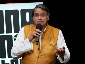 Poster for Shashi Tharoor ft. Kunal Kamra
