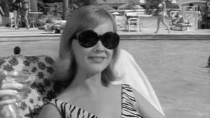 Poster for The Swingin' Mrs. Jones