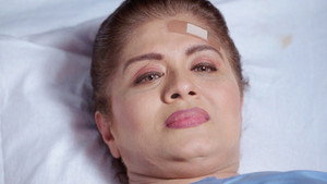 Poster for Kunti to Donate Her Liver for Raghbir!
