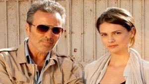 Poster for The Girl with the Big Suitcase