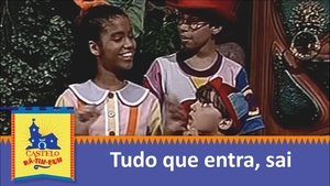 Poster for Tudo Que Entra, Sai
