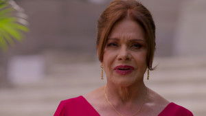 Poster for De secretos viven los Portilla