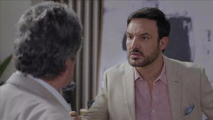 Poster for El asesino está en casa de Luisa Poster for El asesino está en casa de Luisa