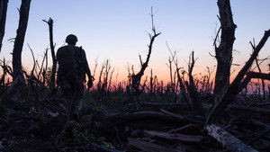 Poster for 2,000 Meters to Andriivka Poster for 2,000 Meters to Andriivka