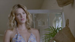 Poster for La decepción de una familia Poster for La decepción de una familia